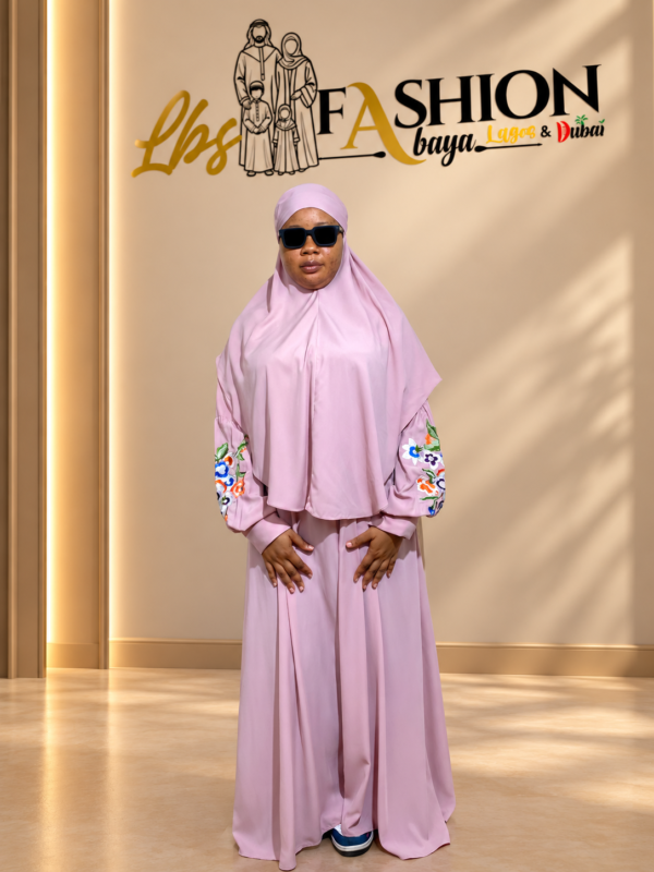 LUXE EGYPTIAN PRAYER KIMAAR 001