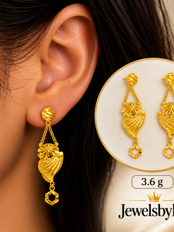 21K GOLD EARRINGS 3.6g